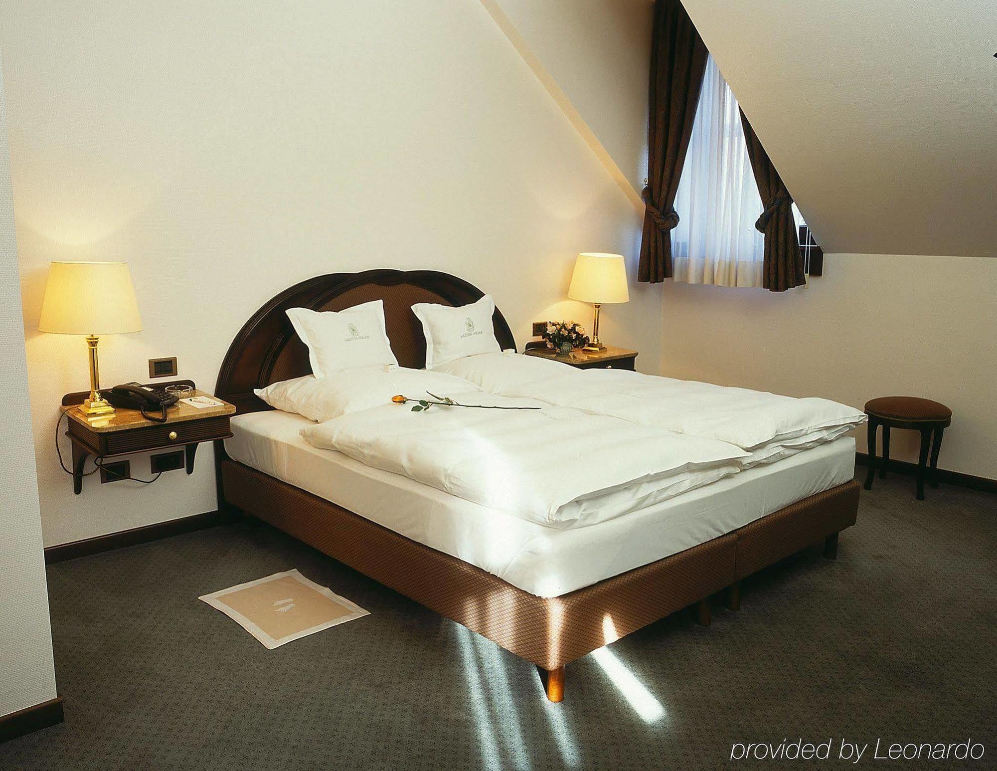 Hotel Kasteel Solhof Aartselaar Номер фото